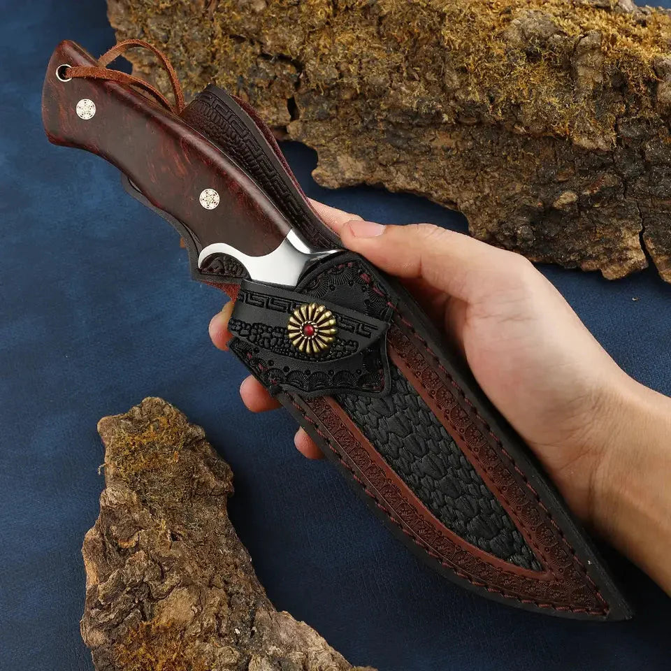Damascus Hunting Knife - Fixed Blade Wooden Handle Hunting Knife - Damascus Steel Camping knives Comes with a Holster