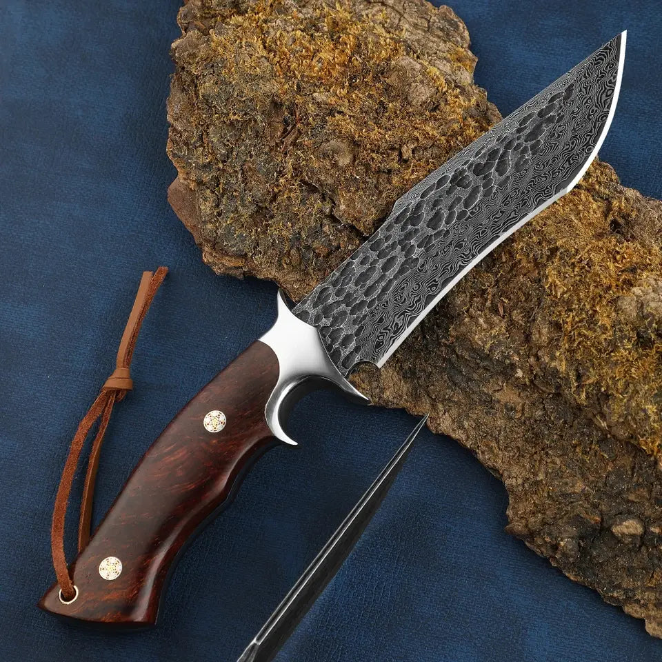 Damascus Hunting Knife - Fixed Blade Wooden Handle Hunting Knife - Damascus Steel Camping knives Comes with a Holster